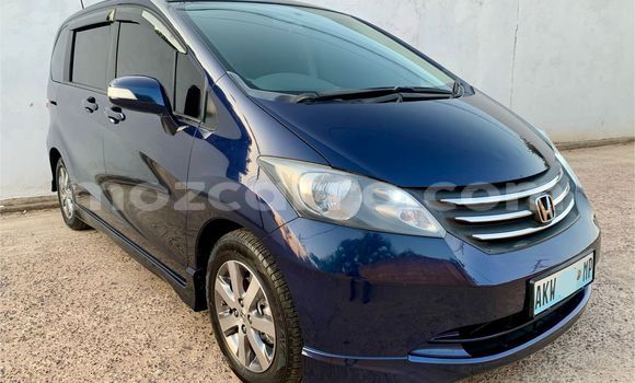Nunua Ilio tumika Honda Freed Bluu Gari ndani ya Maputo nchini Maputo