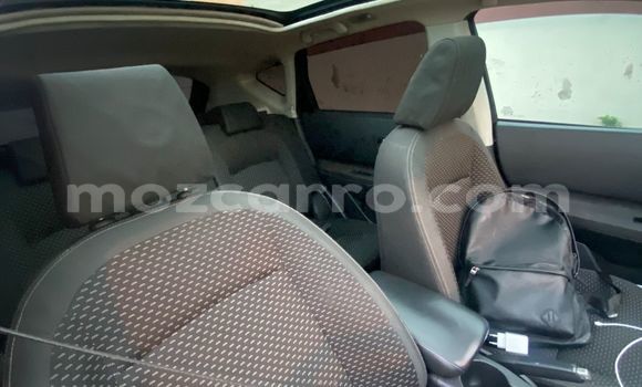 Tenga Tsaru Nissan Dualis Nhema Mota in Maputo in Maputo Tenga Tsaru Nissan Dualis Nhema Mota in Maputo in Maputo