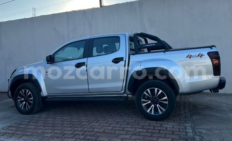 Big with watermark isuzu d max maputo maputo 40431