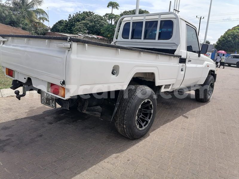 Big with watermark toyota land cruiser maputo maputo 40433