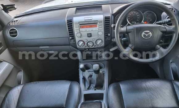 Buy Used Mazda BT-50 White Car in Mabalane in Gaza Buy Used Mazda BT-50 White Car in Mabalane in Gaza