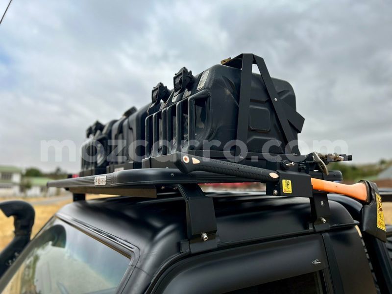 Big with watermark toyota land cruiser sofala beira 40438