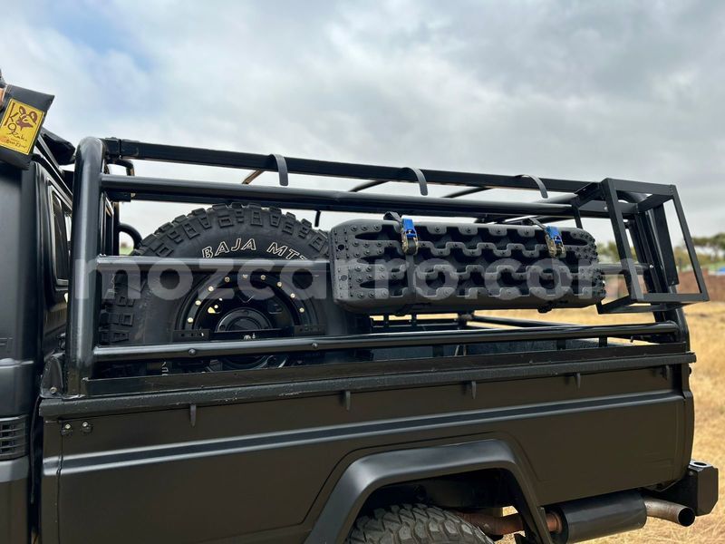 Big with watermark toyota land cruiser sofala beira 40438