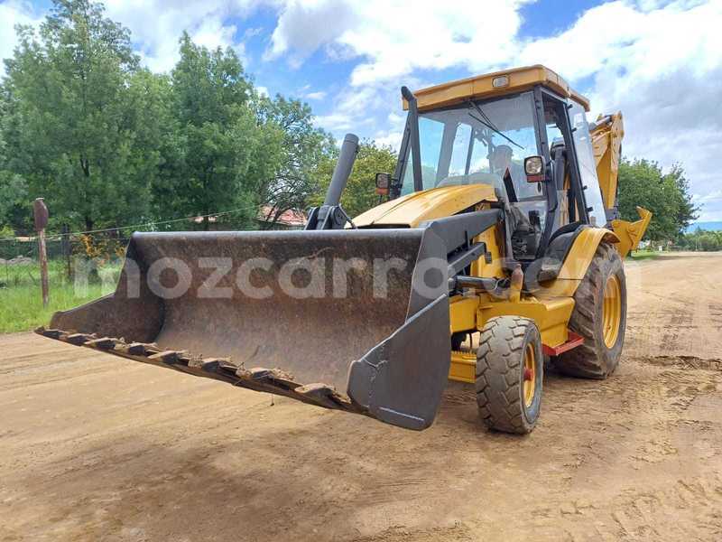 Big with watermark caterpillar 120 zambezia quelimane 40439