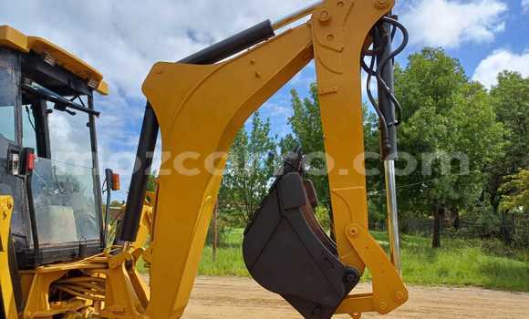 Buy Used Caterpillar 120 Other Truck in Quelimane in Zambezia Buy Used Caterpillar 120 Other Truck in Quelimane in Zambezia
