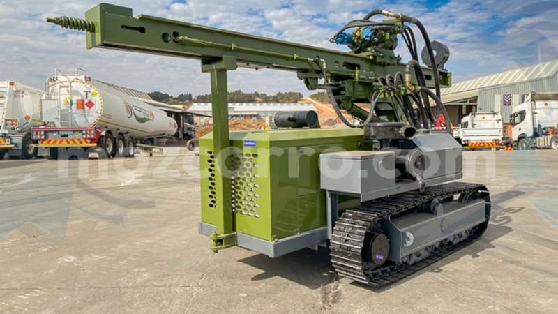 Big with watermark caterpillar 120 zambezia quelimane 40440