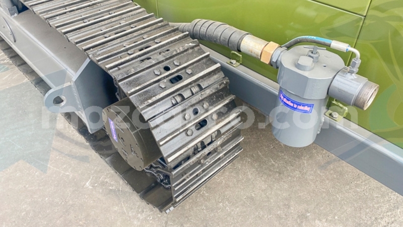 Big with watermark caterpillar 120 zambezia quelimane 40440