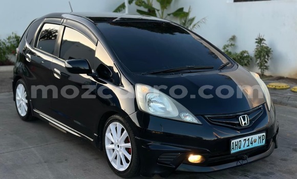 Comprar Usado Honda Fit Preto Carro em Maputo em Maputo