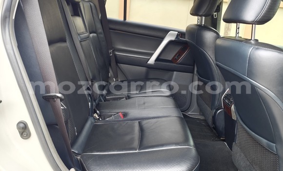 Comprar Usado Toyota Land Cruiser Prado Branco Carro em Maputo em Maputo Comprar Usado Toyota Land Cruiser Prado Branco Carro em Maputo em Maputo