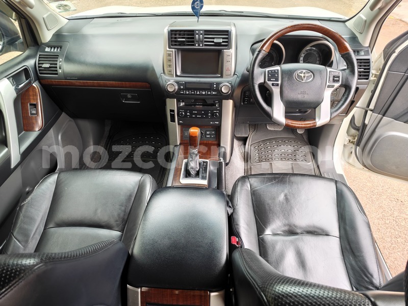 Big with watermark toyota land cruiser prado maputo maputo 40445