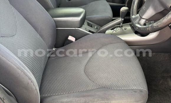 Nunua Ilio tumika Toyota RAV4 Nyeupe Gari ndani ya Maputo nchini Maputo Nunua Ilio tumika Toyota RAV4 Nyeupe Gari ndani ya Maputo nchini Maputo
