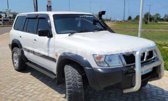 Tenga Tsaru Nissan Patrol Chena Mota in Maputo in Maputo Tenga Tsaru Nissan Patrol Chena Mota in Maputo in Maputo