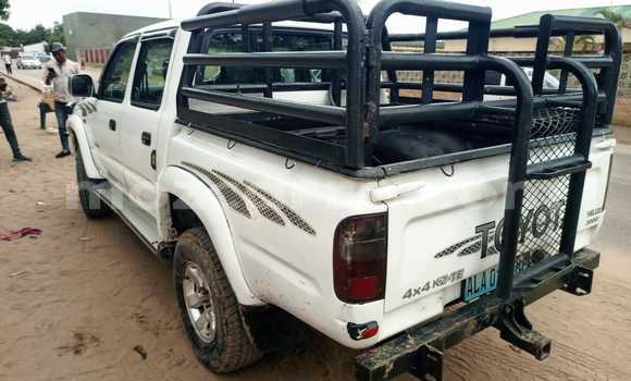 Comprar Usado Toyota Hilux Branco Carro em Maputo em Maputo Comprar Usado Toyota Hilux Branco Carro em Maputo em Maputo