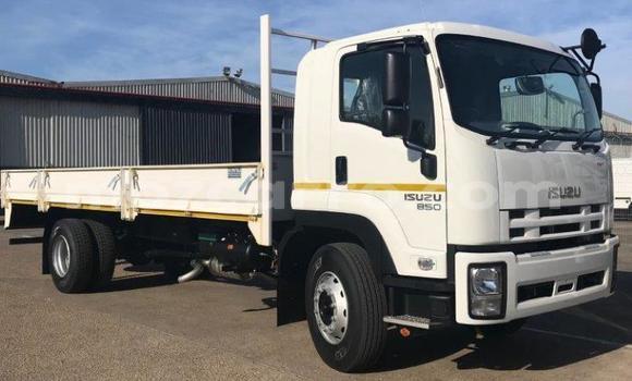 Buy Used Isuzu FTR 850 White Truck in Maputo in Maputo Buy Used Isuzu FTR 850 White Truck in Maputo in Maputo