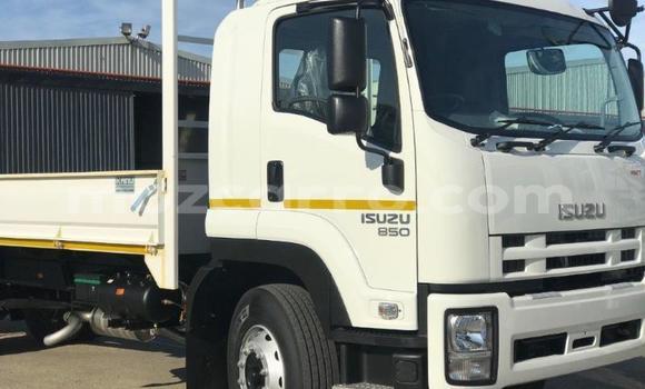 Buy Used Isuzu FTR 850 White Truck in Maputo in Maputo Buy Used Isuzu FTR 850 White Truck in Maputo in Maputo