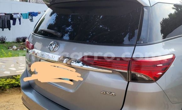 Tenga Tsaru Toyota Fortuner Bhurawuni Mota in Maputo in Maputo Tenga Tsaru Toyota Fortuner Bhurawuni Mota in Maputo in Maputo