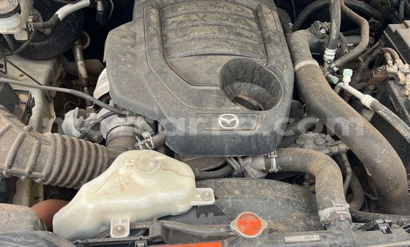 Tenga Tsaru Mazda BT-50 Chena Mota in Maputo in Maputo Tenga Tsaru Mazda BT-50 Chena Mota in Maputo in Maputo