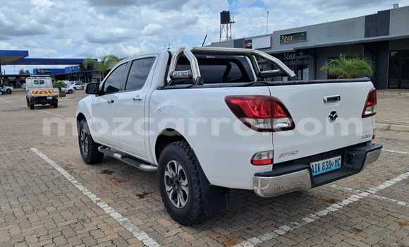 Tenga Tsaru Mazda BT-50 Chena Mota in Maputo in Maputo Tenga Tsaru Mazda BT-50 Chena Mota in Maputo in Maputo