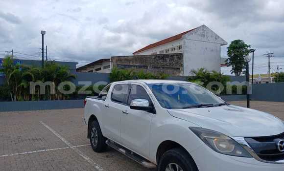 Tenga Tsaru Mazda BT-50 Chena Mota in Maputo in Maputo Tenga Tsaru Mazda BT-50 Chena Mota in Maputo in Maputo