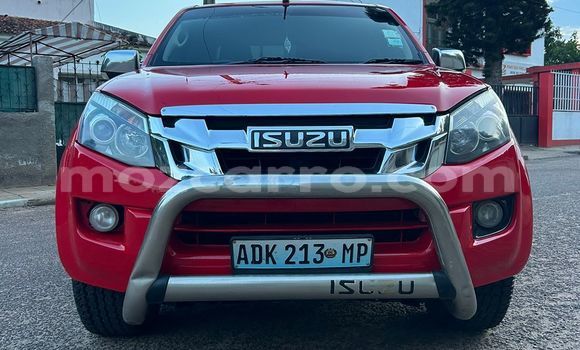 Nunua Ilio tumika Isuzu D-MAX Nyekundu Gari ndani ya Maputo nchini Maputo Nunua Ilio tumika Isuzu D-MAX Nyekundu Gari ndani ya Maputo nchini Maputo