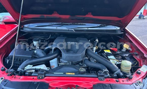Nunua Ilio tumika Isuzu D-MAX Nyekundu Gari ndani ya Maputo nchini Maputo Nunua Ilio tumika Isuzu D-MAX Nyekundu Gari ndani ya Maputo nchini Maputo