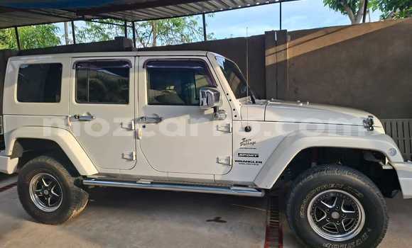 Nunua Ilio tumika Jeep Wrangler Nyeupe Gari ndani ya Maputo nchini Maputo Nunua Ilio tumika Jeep Wrangler Nyeupe Gari ndani ya Maputo nchini Maputo