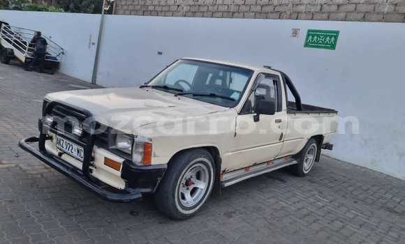 Tenga Tsaru Toyota Hilux Zvimwe Mota in Maputo in Maputo Tenga Tsaru Toyota Hilux Zvimwe Mota in Maputo in Maputo