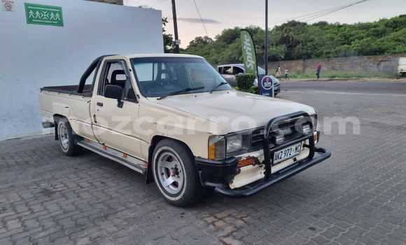 Tenga Tsaru Toyota Hilux Zvimwe Mota in Maputo in Maputo Tenga Tsaru Toyota Hilux Zvimwe Mota in Maputo in Maputo