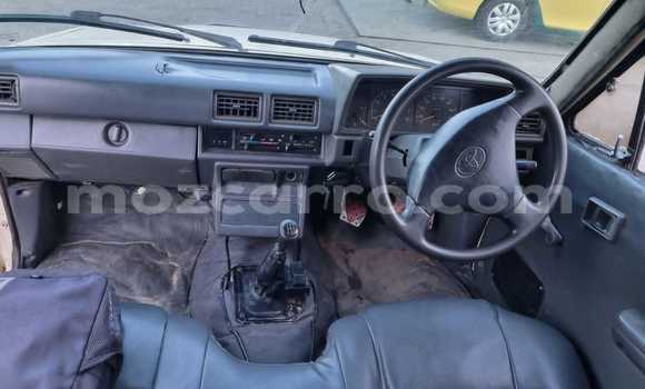 Tenga Tsaru Toyota Hilux Zvimwe Mota in Maputo in Maputo Tenga Tsaru Toyota Hilux Zvimwe Mota in Maputo in Maputo