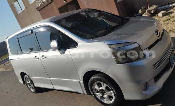 Buy Used Toyota Voxy Other Car in Maputo in Maputo Buy Used Toyota Voxy Other Car in Maputo in Maputo