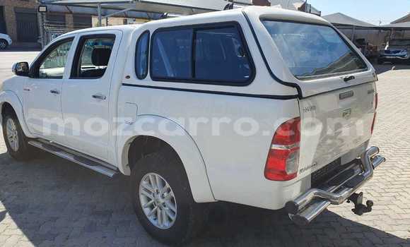 Buy Used Toyota Hilux White Car in Beira in Sofala Buy Used Toyota Hilux White Car in Beira in Sofala
