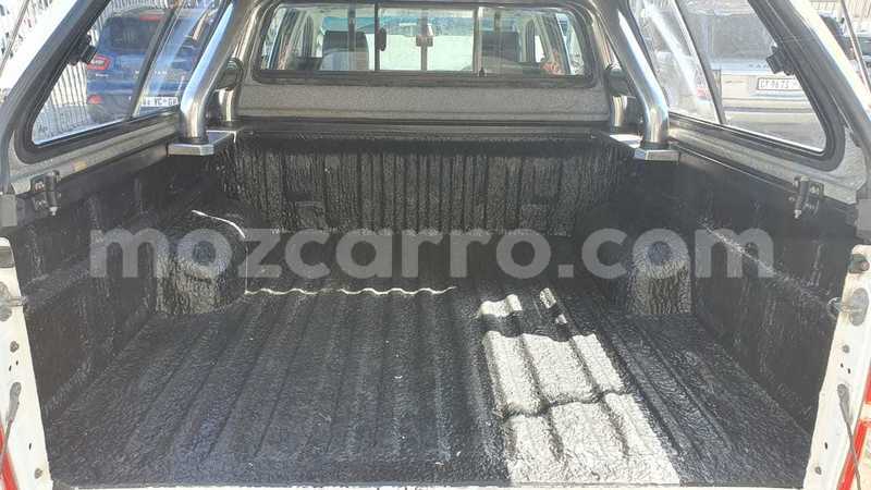 Big with watermark toyota hilux sofala beira 40503