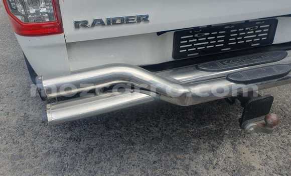 Buy Used Toyota Hilux White Car in Beira in Sofala Buy Used Toyota Hilux White Car in Beira in Sofala