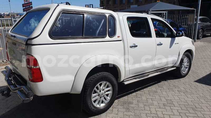 Big with watermark toyota hilux sofala beira 40503