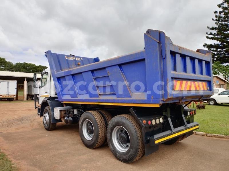 Big with watermark mercedes benz 1117 cabo delgado pemba 40504