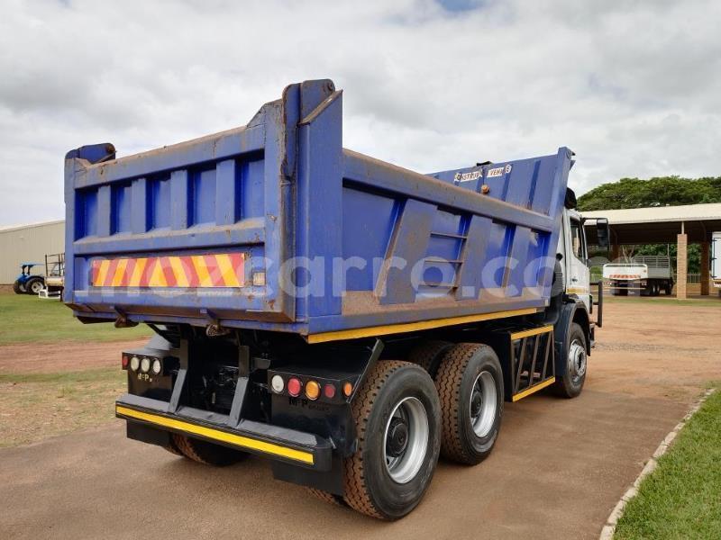 Big with watermark mercedes benz 1117 cabo delgado pemba 40504