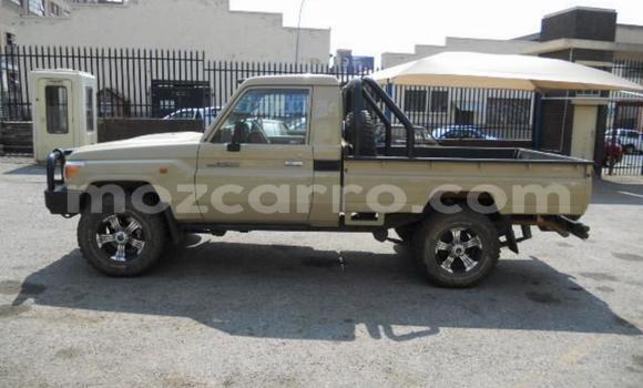 Buy Used Toyota Land Cruiser Brown Car in Nampula in Nampula Buy Used Toyota Land Cruiser Brown Car in Nampula in Nampula