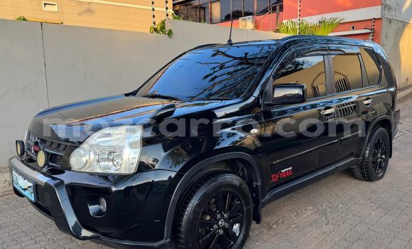 Buy Used Nissan X-Trail Black Car in Maputo in Maputo