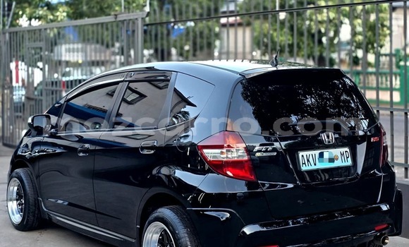 Comprar Usado Honda Fit Preto Carro em Maputo em Maputo Comprar Usado Honda Fit Preto Carro em Maputo em Maputo