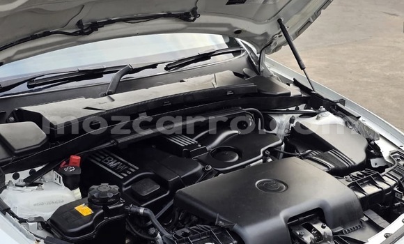 Comprar Usado BMW 1-Series Branco Carro em Maputo em Maputo Comprar Usado BMW 1-Series Branco Carro em Maputo em Maputo