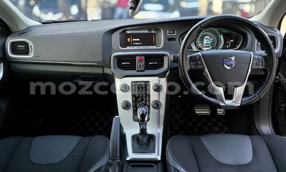 Comprar Usado Volvo V40 Preto Carro em Maputo em Maputo Comprar Usado Volvo V40 Preto Carro em Maputo em Maputo