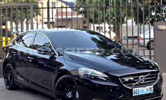 Comprar Usado Volvo V40 Preto Carro em Maputo em Maputo Comprar Usado Volvo V40 Preto Carro em Maputo em Maputo