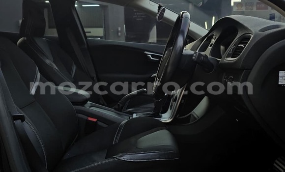 Comprar Usado Volvo V40 Preto Carro em Maputo em Maputo Comprar Usado Volvo V40 Preto Carro em Maputo em Maputo