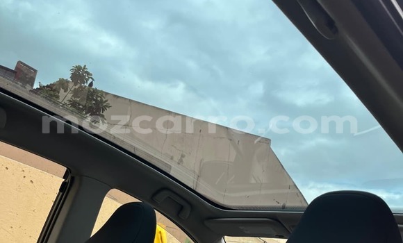 Comprar Usado Toyota Ractis Preto Carro em Nampula em Nampula Comprar Usado Toyota Ractis Preto Carro em Nampula em Nampula