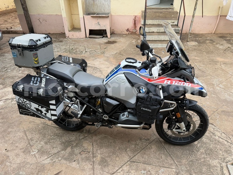 Big with watermark bmw r1200gs adventure maputo maputo 40543