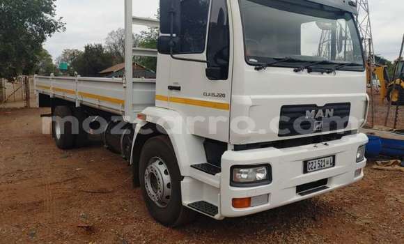 Buy Used Man Silent White Truck in Maputo in Maputo Buy Used Man Silent White Truck in Maputo in Maputo