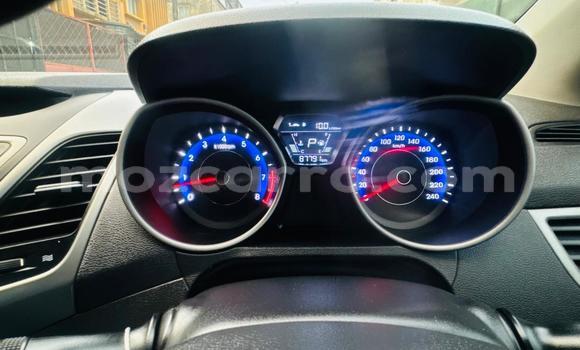 Tenga Tsaru Hyundai Elantra Tsvuku Mota in Maputo in Maputo Tenga Tsaru Hyundai Elantra Tsvuku Mota in Maputo in Maputo