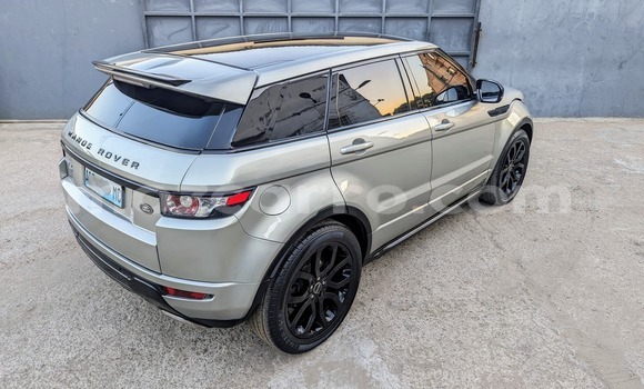 Nunua Ilio tumika Land Rover Range Rover Vogue Fedha Gari ndani ya Maputo nchini Maputo Nunua Ilio tumika Land Rover Range Rover Vogue Fedha Gari ndani ya Maputo nchini Maputo