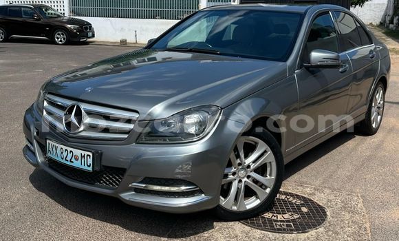 Tenga Tsaru Mercedes‒Benz C-klasse Other Mota in Maputo in Maputo Tenga Tsaru Mercedes‒Benz C-klasse Other Mota in Maputo in Maputo