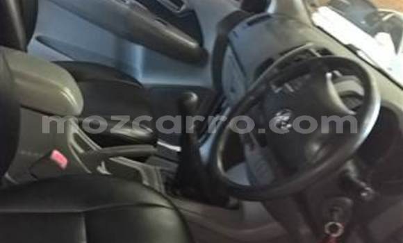 Buy Used Toyota Hilux White Car in Maputo in Maputo Buy Used Toyota Hilux White Car in Maputo in Maputo